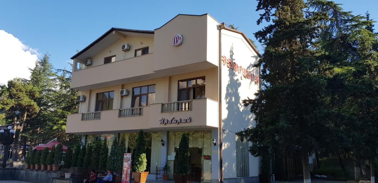 Ruzan Hotel Ijevan Exterior foto