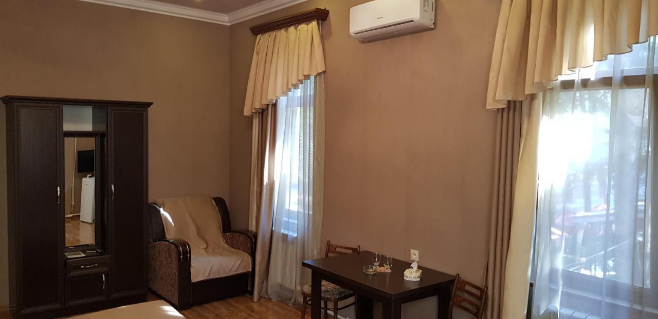 Ruzan Hotel Ijevan Exterior foto