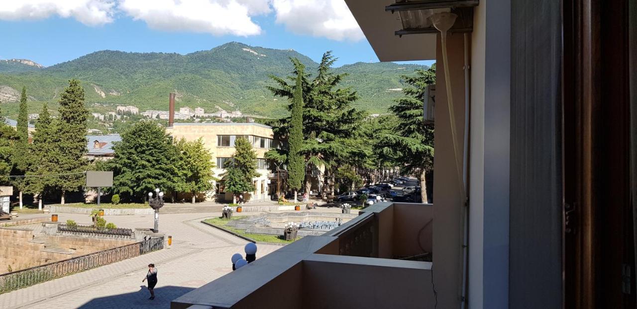 Ruzan Hotel Ijevan Exterior foto