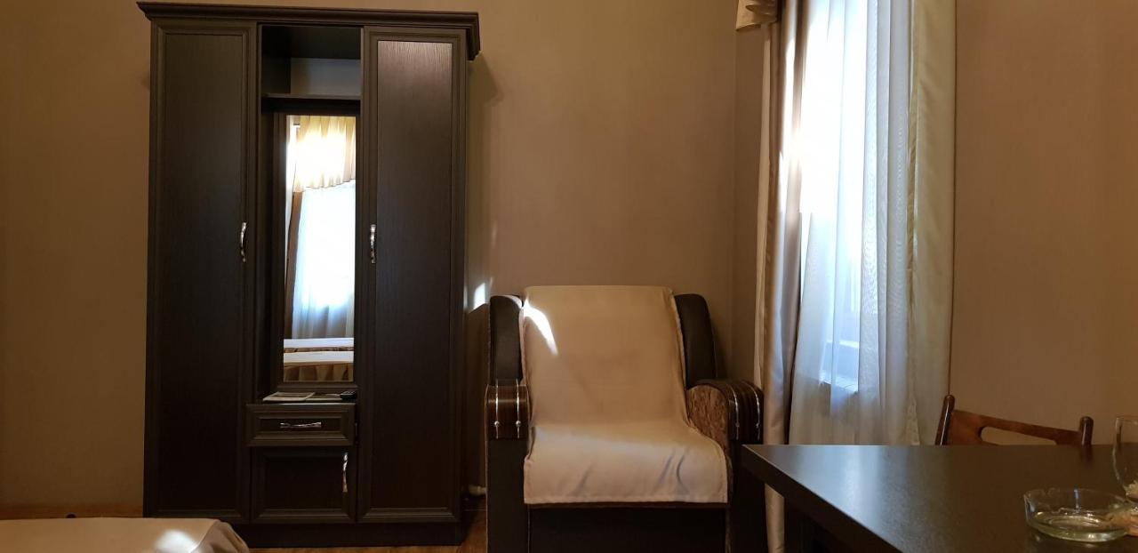 Ruzan Hotel Ijevan Exterior foto
