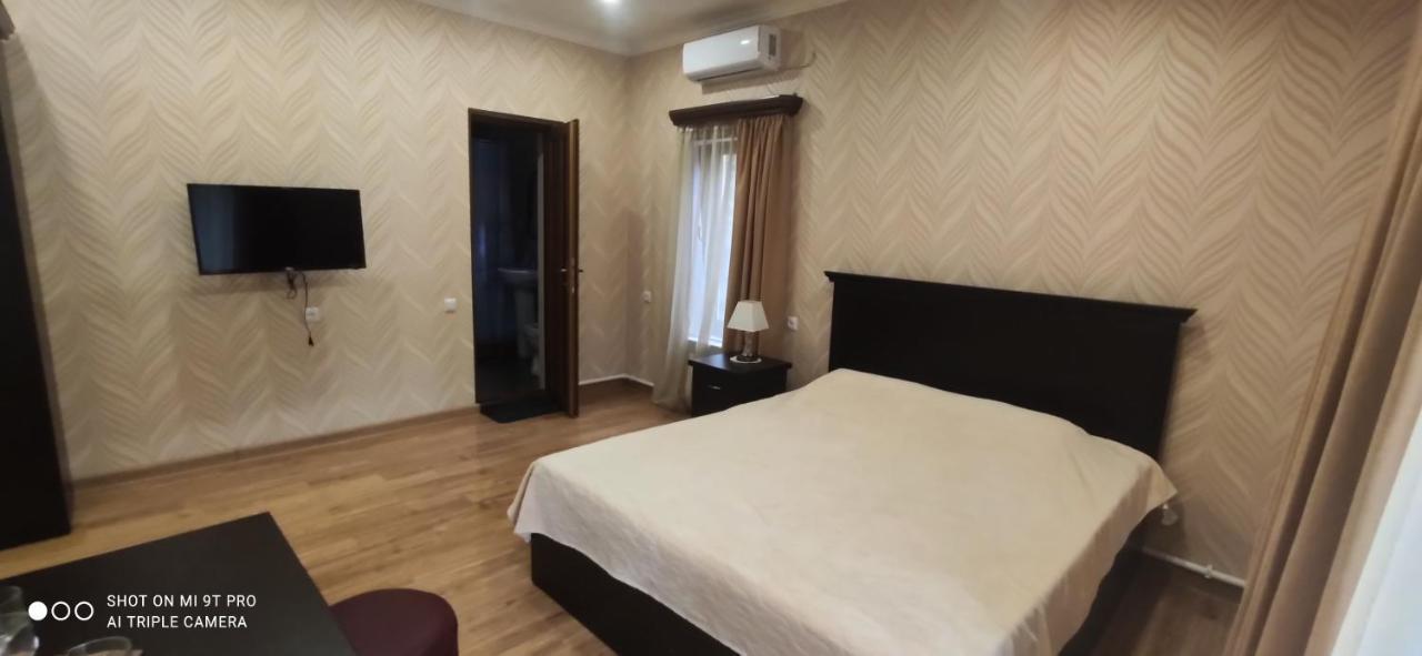 Ruzan Hotel Ijevan Exterior foto